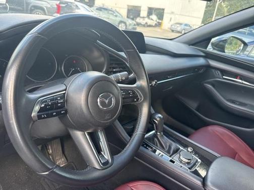 2024 Mazda Mazda3 2.5 S Carbon Edition