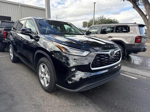 2023 Toyota Highlander L