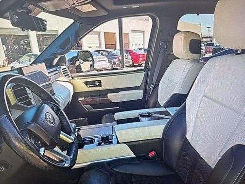 2023 Toyota Tundra Hybrid Capstone