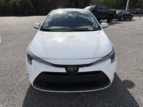 Ice 2024 Toyota Corolla LE
