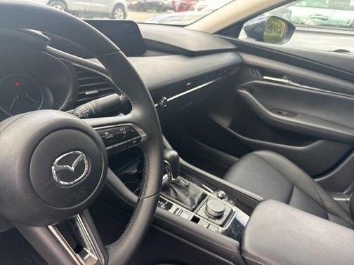 2025 Mazda Mazda3 FWD w/Preferred Package