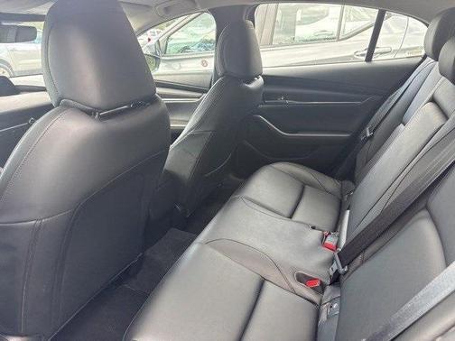 2025 Mazda Mazda3 FWD w/Preferred Package