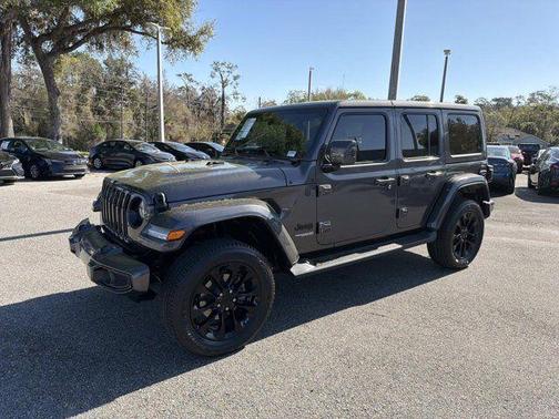 Granite Crystal Clearcoat Metallic 2021 Jeep Wrangler Unlimited Sahara Altitude
