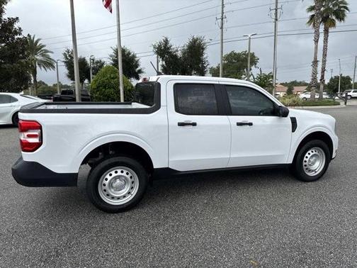 2023 Ford Maverick XL