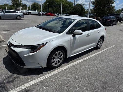 Pearl 2023 Toyota Corolla LE