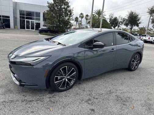 2024 Toyota Prius XLE