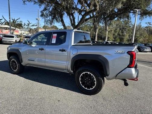 2025 Toyota Tacoma Hybrid TRD