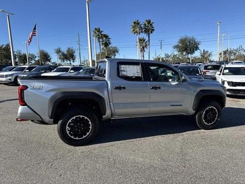 2025 Toyota Tacoma Hybrid TRD