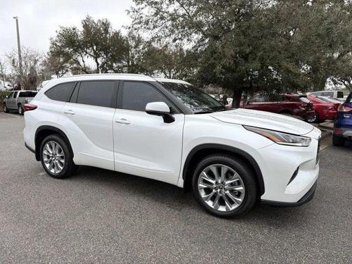 2022 Toyota Highlander Limited