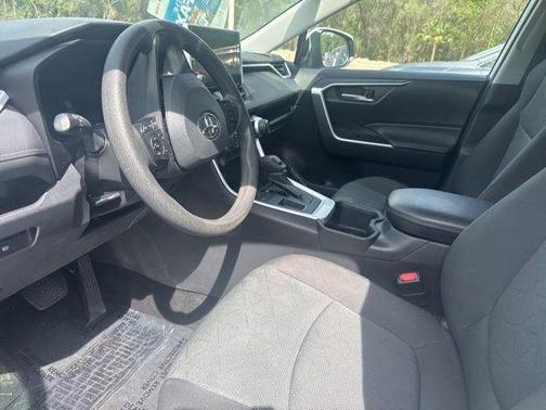 Silver Sky Metallic 2024 Toyota RAV4 XLE