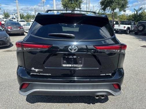 2022 Toyota Highlander XSE