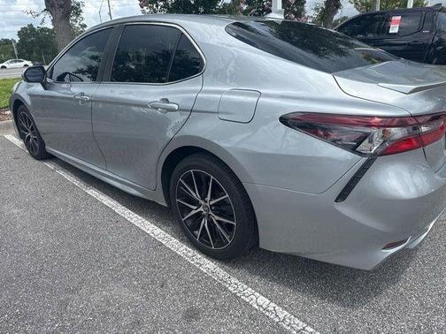 Celestial Silver Metallic 2023 Toyota Camry SE