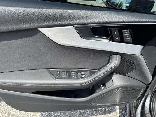 2022 Audi A4 45 S line Premium Plus