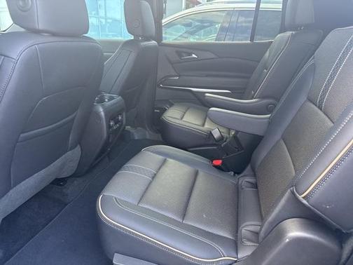 2025 Chevrolet Traverse High Country