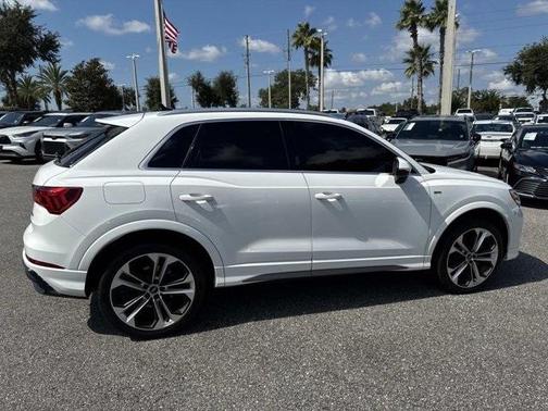 2021 Audi Q3 45 S line Premium