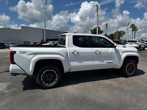 2025 Toyota Tacoma Hybrid TRD