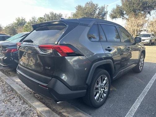 2020 Toyota RAV4 XLE Premium