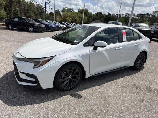 Pearl 2026 Toyota Corolla SE