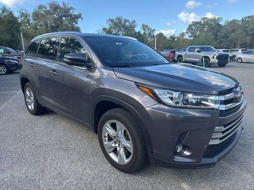 Predawn Gray Mica 2019 Toyota Highlander Limited