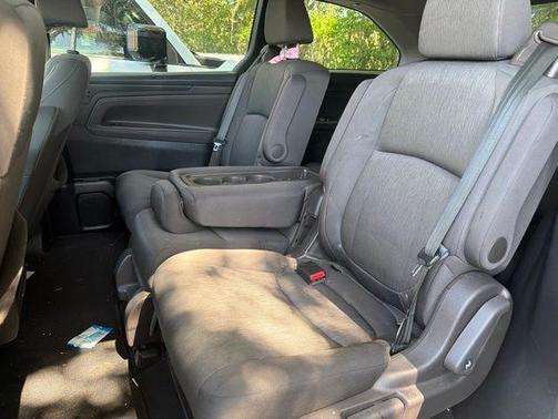 Crystal Black Pearl 2019 Honda Odyssey EX