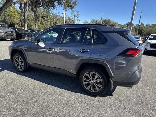2025 Toyota RAV4 Hybrid XLE Premium
