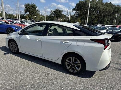 2020 Toyota Prius XLE
