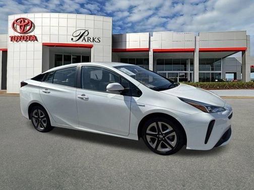 2020 Toyota Prius XLE