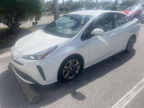 2020 Toyota Prius XLE