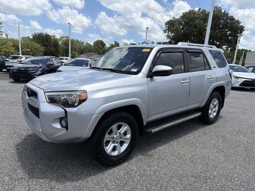 Classic Silver Metallic 2018 Toyota 4Runner SR5