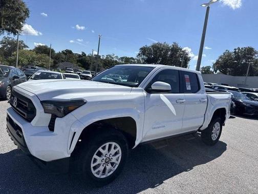 2025 Toyota Tacoma SR5