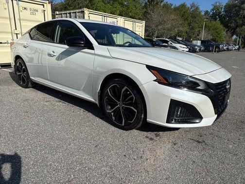 White 2023 Nissan Altima 2.5 SR