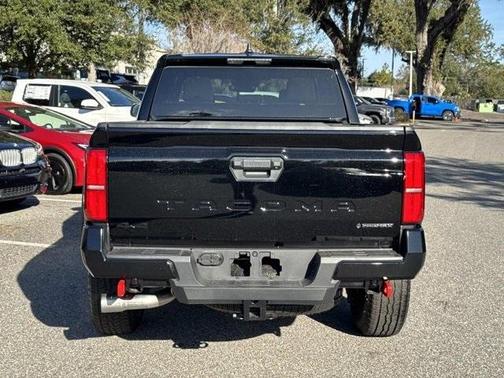 2025 Toyota Tacoma Hybrid TRD