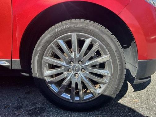 2012 Lincoln MKX Base