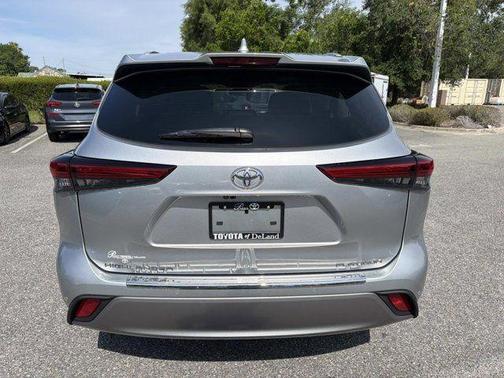 Celestial Silver Metallic 2023 Toyota Highlander Platinum