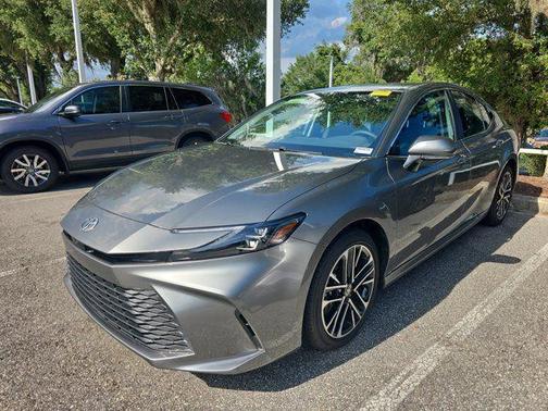 Metal 2026 Toyota Camry XLE