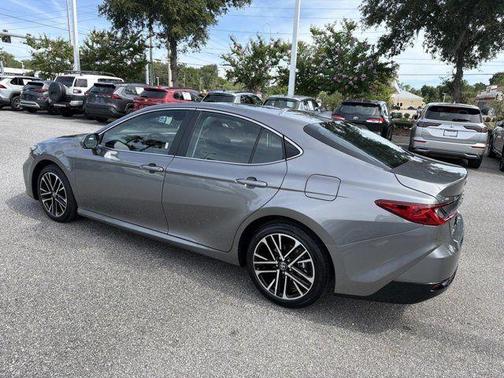Metal 2026 Toyota Camry XLE