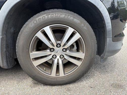 Crystal Black Pearl 2018 Honda Pilot EX-L w/ Navigation