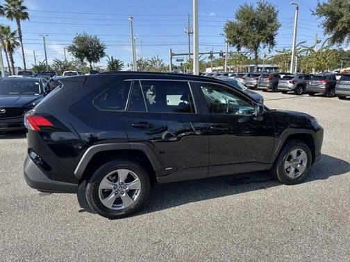 2025 Toyota RAV4 Hybrid LE