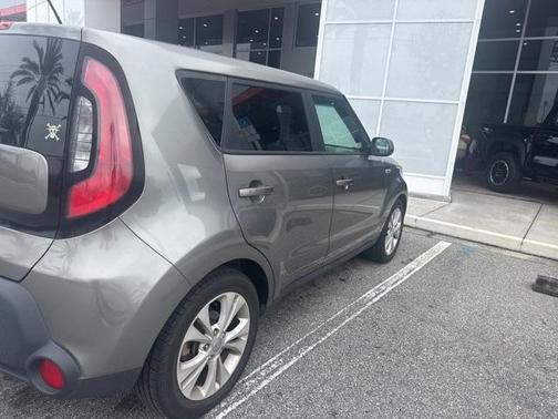 2015 Kia Soul +