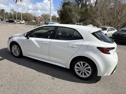 2024 Toyota Corolla Hatchback SE