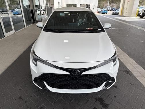2024 Toyota Corolla Hatchback SE