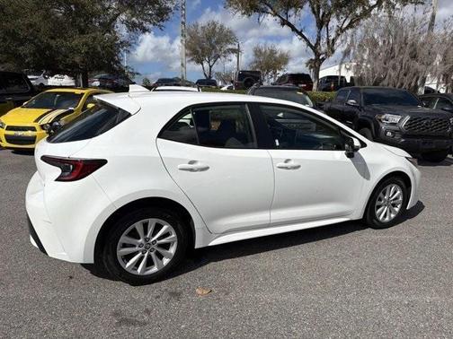 2024 Toyota Corolla Hatchback SE