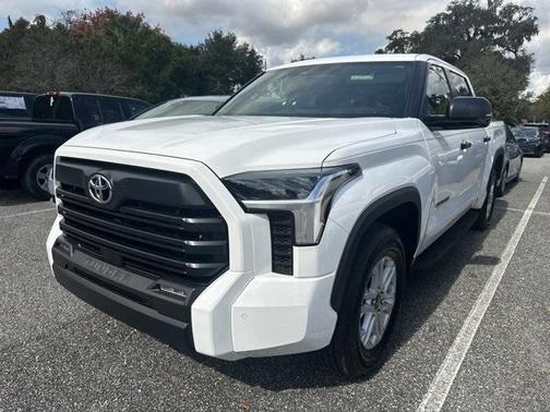 2025 Toyota Tundra SR5