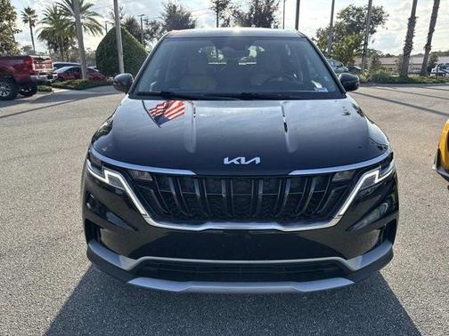 2024 Kia Carnival LX