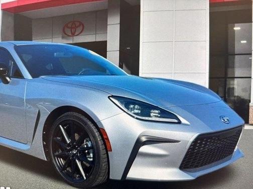 2025 Toyota GR86 Premium