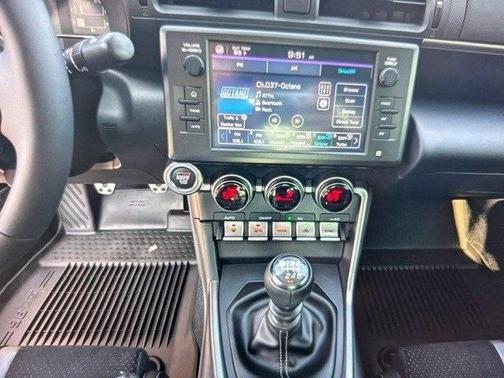 2025 Toyota GR86 Premium