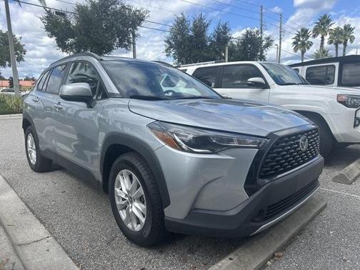 2024 Toyota Corolla Cross LE