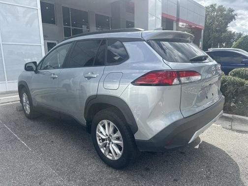 2024 Toyota Corolla Cross LE