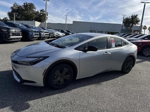 2026 Toyota Prius Plug-In Hybrid SE