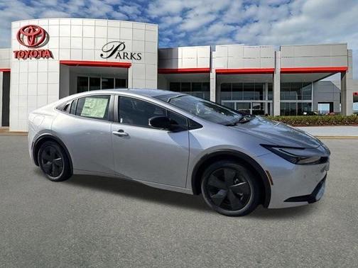 2026 Toyota Prius Plug-In Hybrid SE